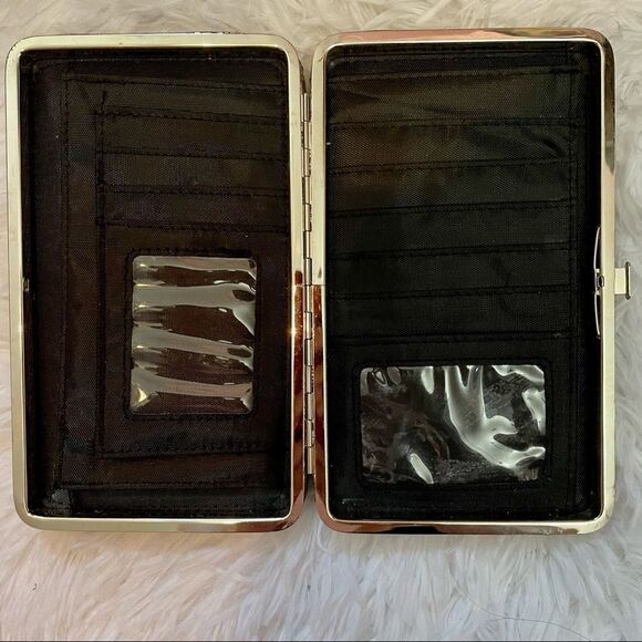 💥Host Pick!💥 Vintage Y2K Holographic Silver Snakeskin Clutch - Picture 6 of 10